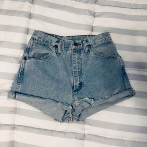 {Wrangler} Vintage High Waist Denim Shorts